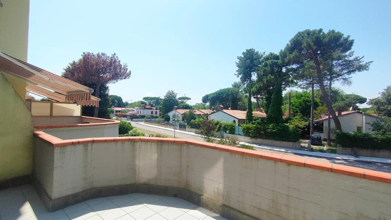La Dolce Vita - Apartment With Shared Pool And Large Terrace Lido delle Nazioni Exterior foto