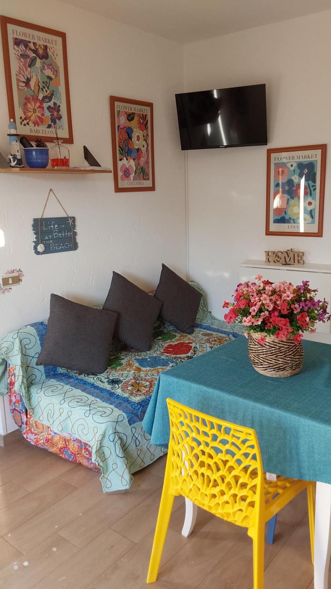 La Dolce Vita - Apartment With Shared Pool And Large Terrace Lido delle Nazioni Exterior foto